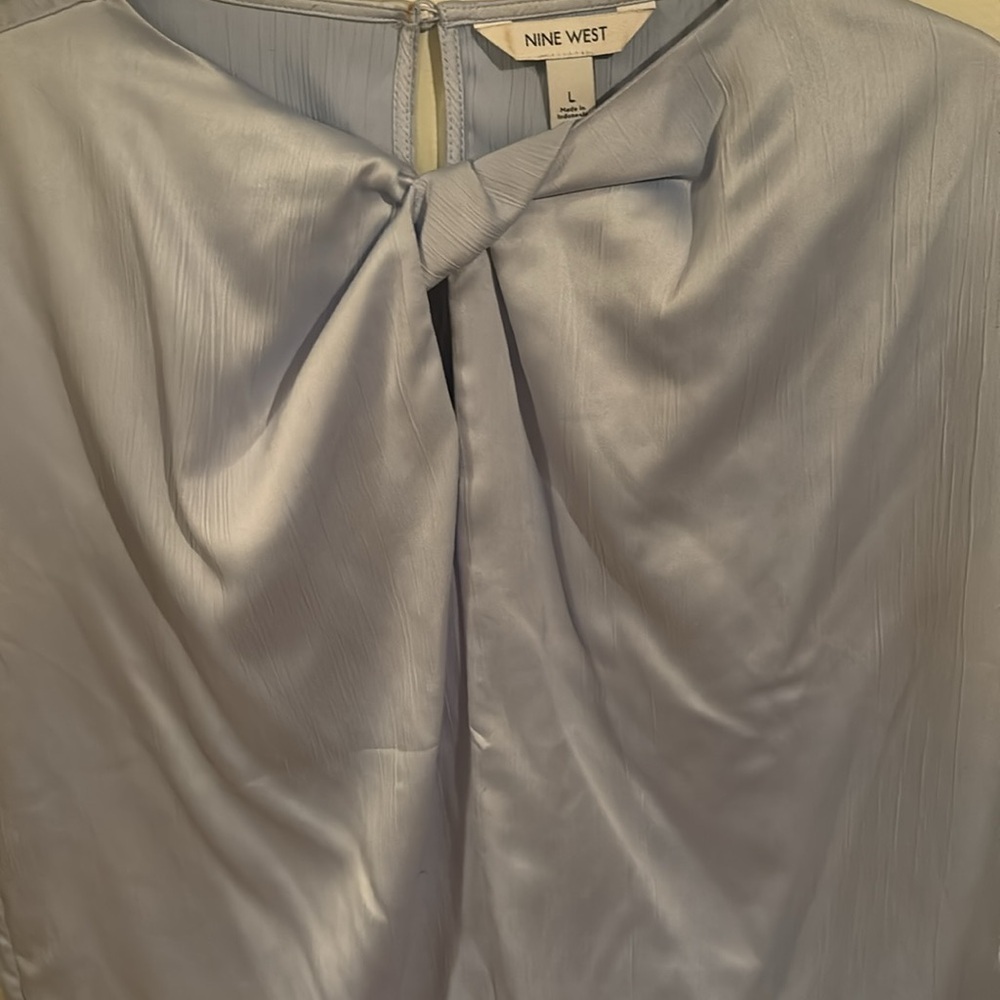 ⭐️Ladies Blouse - Picture 3 of 4